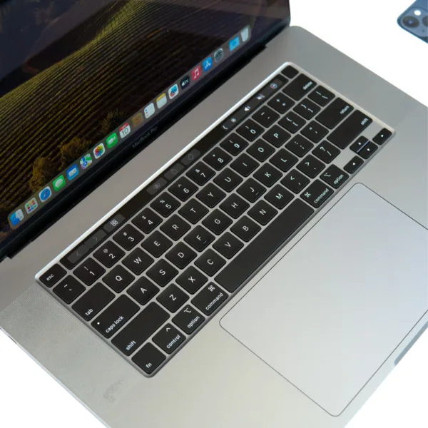MacBook Pro 2019 16 inch Core i7 2.6GHz 32GB RAM 512GB SSD – Like New