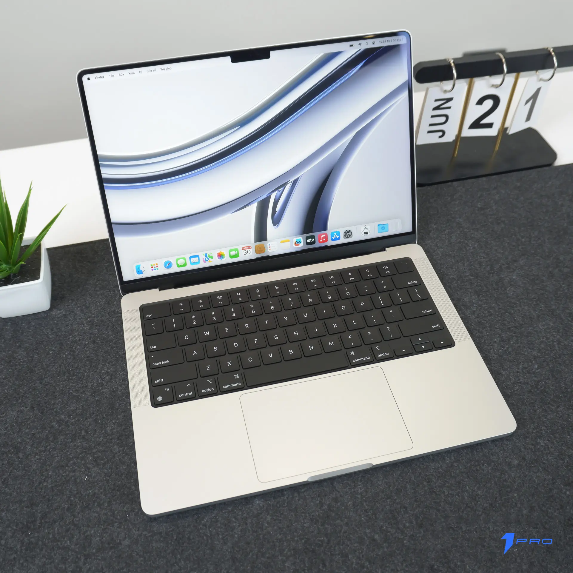 Cách restart macbook