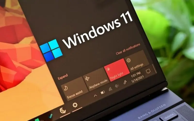 Màn Hình Laptop Bị Vàng